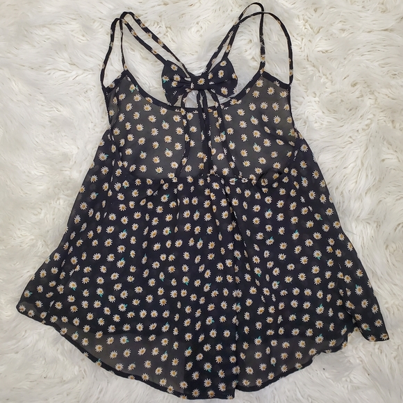 Floral boho Strappy back Top - Picture 2 of 2